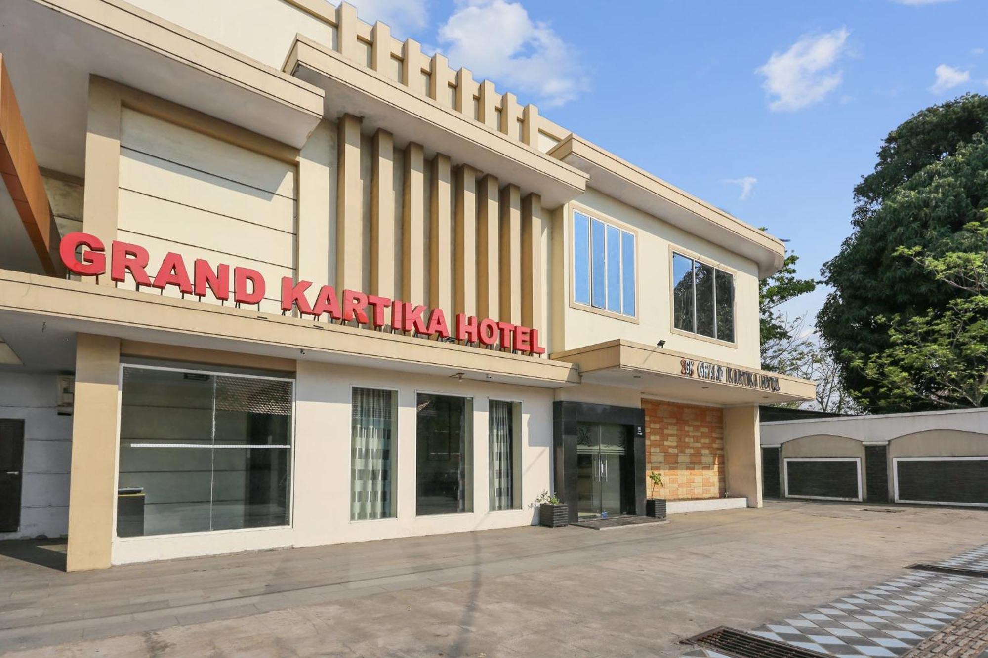 Collection O 93163 Hotel Grand Kartika Parepare Eksteriør bilde